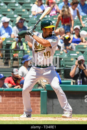 Giugno 08, 2019: Oakland Athletics shorstop Marcus Semien #10 a bat un pomeriggio MLB gioco tra la Oakland atletica e Texas Rangers a Globe Life Park in Arlington, Texas TX sconfitto Oakland 10-5 Albert Pena/CSM Foto Stock