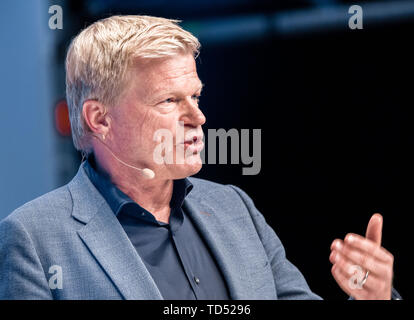 Amburgo, Germania. 12 Giugno, 2019. Oliver Kahn, ex nazionale di calcio portiere corrente e esperto di calcio e di imprenditore, parla al 2019 giocatori' Conference, che si occupa di varie aree di business di calcio. Credito: Markus Scholz/dpa/Alamy Live News Foto Stock