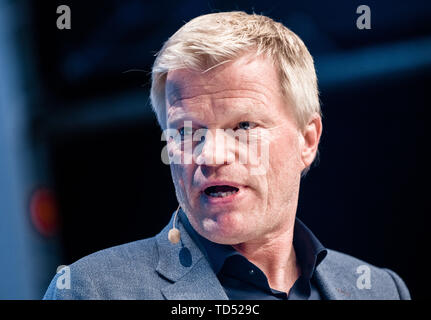 Amburgo, Germania. 12 Giugno, 2019. Oliver Kahn, ex nazionale di calcio portiere corrente e esperto di calcio e di imprenditore, parla al 2019 giocatori' Conference, che si occupa di varie aree di business di calcio. Credito: Markus Scholz/dpa/Alamy Live News Foto Stock