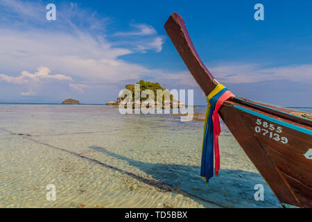 Barca dalla coda lunga in Ko Lipe, in Tarutao National Marine Park, Thailandia, Sud-est asiatico, in Asia Foto Stock