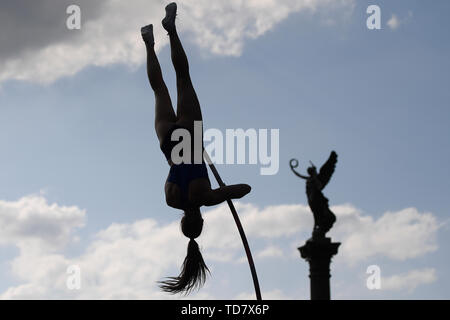 Praga, Repubblica Ceca. Xiii Giugno, 2019. Secondo Alysha Newman del Canada in azione durante il polo di Praga si incontrano, Repubblica ceca, 13 giugno 2019. Credito: Ondrej Deml/CTK foto/Alamy Live News Foto Stock