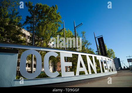 Il segno per il centro commerciale Ocean Terminal in Leith Edimburgo in Scozia Foto Stock