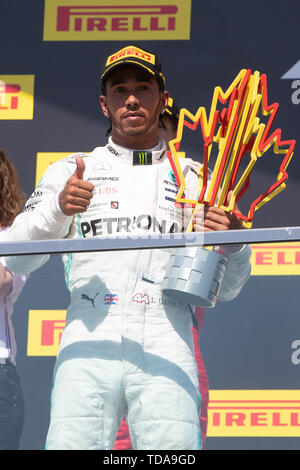 Giugno 09, 2019: Mercedes AMG Petronas Motorsport il pilota Lewis Hamilton (44) della Gran Bretagna saluta la folla dopo aver vinto la Formula Uno, Montreal Grand Prix sul circuito Gilles Villeneuve di Montreal, Quebec, Canada Daniel Lea/CSM Foto Stock