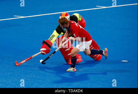 Londra, Regno Unito. 14 Giugno, 2019. Londra, Inghilterra. 14 giugno: Ashley Jackson di Gran Bretagna fa il giro di gara obiettivo durante il connettore FIH Pro League tra Gran Bretagna e Paesi Bassi a Lee Valley Hockey e il Centro Tennis il 14 giugno 2019 a Londra, Inghilterra. Credit: Azione Foto Sport/Alamy Live News Foto Stock