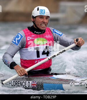 Gran Bretagna David Firenze durante il giorno uno della canoa slalom della Coppa del Mondo a Lee Valley White Water Centre di Londra. Foto Stock