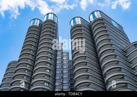 Il Corniche da Foster + Partners (2018). Da un Open City tour di architettura del Nine Elms area di Londra. Foto Data: martedì, 11 giugno 2019. Pho Foto Stock
