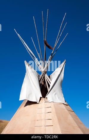 Tradizionali tepee dei nativi americani a 'Tatanka-Story del bison' museo (fondata da Kevin Costner), Deadwood, nella contea di Lawrence, Dakota del Sud, STATI UNITI D'AMERICA Foto Stock