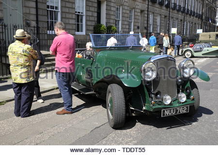 Classic Bentley auto da 1920s sul display al West End veicolo classico caso di Edimburgo, Scozia Foto Stock