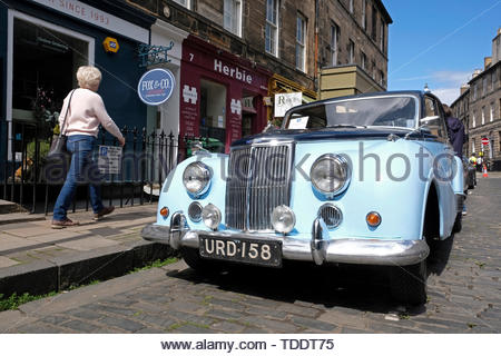 Classic Armstrong Siddeley Star Zaffiro dal 1960 in mostra presso il West End veicolo classico caso di Edimburgo, Scozia Foto Stock