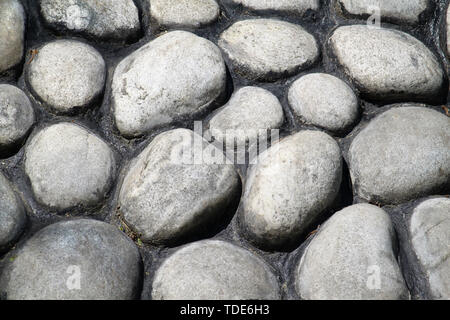 Grandi pietre grigie sullo sfondo Foto Stock