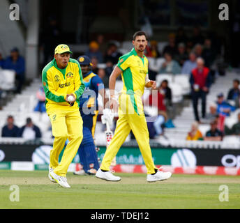 Londra, Regno Unito. Il 15 giugno, 2019. Londra, Inghilterra. 15 giugno: Usman Khawaja di Australia durante la ICC Cricket World Cup tra lo Sri Lanka e l'Australia al ovale Stadium il 15 giugno 2019 a Londra, Inghilterra. Credit: Azione Foto Sport/Alamy Live News Foto Stock