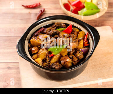 Grande lastra chicken stir-Fried Chicken Foto Stock