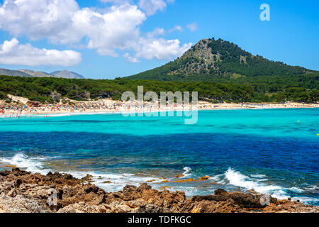 Spiaggia di Cala Agulla vicino a Cala Rajada, Mallorca, Spagna Foto Stock