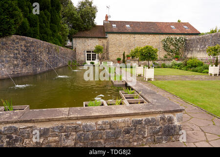 Il giardino italiano, St Fagans il Museo Nazionale di Storia, Cardiff, Galles del Sud Foto Stock