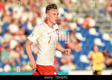 Reggio Emilia, Italia. 16 Giugno, 2019. Szymon Zurkowski di Polandduring UEFA Europei Under-21 gara di campionato tra la Polonia U-21 v Belgio U-21 allo Stadio Cittˆ del Tricolore, Reggio Emilia, Italia il 16 giugno 2019. Credito: Giuseppe Maffia/Alamy Live News Foto Stock