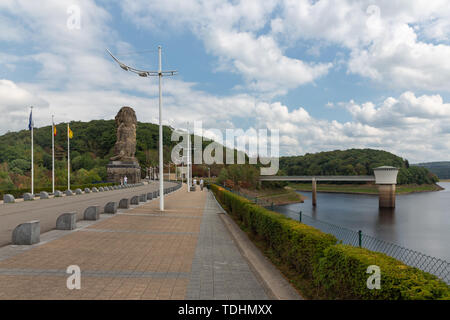 Gileppe dam in Belgio con acqua potabile sistema di alimentazione Foto Stock