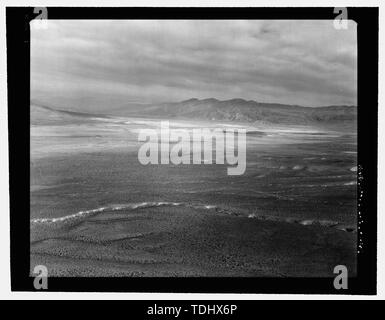 OWENS DRY LAKE GUARDANDO A NORD - Los Angeles Acquedotto, da Lee Vining Aspirazione (Mammoth Lakes) a Van Norman serbatoio complessa (San Fernando Valley), Los Angeles, nella contea di Los Angeles, CA Foto Stock