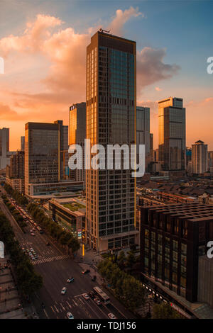 Chengdu East Street al tramonto Foto Stock