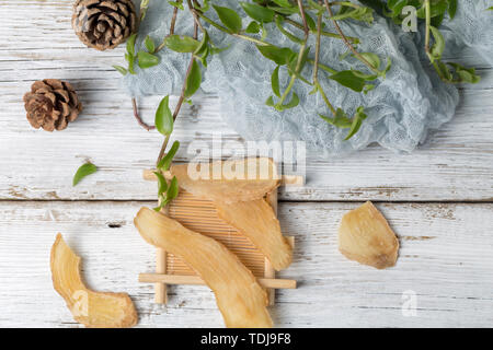 Close-up di vita ancora di medicina tradizionale cinese Gastrodia Foto Stock