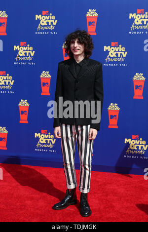 Giugno 15, 2019 - Santa Monica, CA, Stati Uniti d'America - LOS ANGELES - Jun 15: Finn Wolfhard al 2019 MTV Movie & TV premi al Barker appendiabiti su Giugno 15, 2019 a Santa Monica, CA (credito Immagine: © Kay Blake/ZUMA filo) Foto Stock