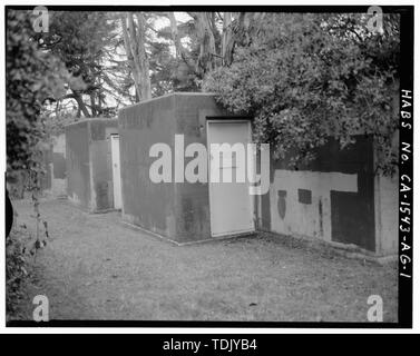 Vista obliqua del Sud e Ovest, 1995 - Mare isola Cantiere Navale, Bomb Shelter, Alden Park sulla ferrovia Avenue, Vallejo, Solano County, CA Foto Stock