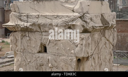 Close up trajans colonna in roma, Italia Foto Stock