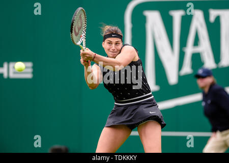 BIRMINGHAM, Inghilterra 17 Giugno Aryna Sabalenka (Bulgaria) durante il suo turno di 32 corrispondono con Su-Wei Hsieh (Taiwan) durante la natura Valle classico torneo di tennis a Edgbaston Priory Club, Birmingham lunedì 17 giugno 2019. (Credit: Andy Whitehead | MI News) Credito: MI News & Sport /Alamy Live News Foto Stock