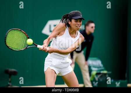 BIRMINGHAM, Inghilterra 17 Giugno Su-Wei Hsieh (Taiwan) durante il suo turno di 32 corrispondono con Aryna Sabalenka (Bulgaria) durante la natura Valle classico torneo di tennis a Edgbaston Priory Club, Birmingham lunedì 17 giugno 2019. (Credit: Andy Whitehead | MI News) Credito: MI News & Sport /Alamy Live News Foto Stock