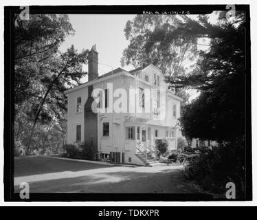 Vista obliqua del nord ed ovest, telecamera rivolta verso sud-est - Naval Training Station, gli alti ufficiali dei quartieri distretto, quarti n. 5, stazione navale Treasure Island, 5 Merlano modo Yerba Buena Island, San Francisco, San Francisco County, CA Foto Stock