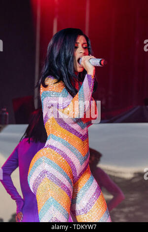 Giugno 16, 2019 - Manchester, Tennessee, Stati Uniti - CARDI B durante la musica di Bonnaroo + Arts Festival di Manchester, Tennessee (credito Immagine: © Daniel DeSlover/ZUMA filo) Foto Stock