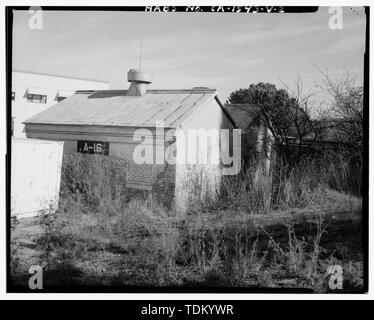 Vista obliqua del sud e ovest, 1995 - Mare isola Cantiere Navale, casa di riempimento, Railroad Avenue a ovest dell'Edificio n. A246, Vallejo, Solano County, CA Foto Stock