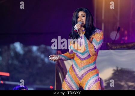 Giugno 16, 2019 - Manchester, Tennessee, Stati Uniti - CARDI B durante la musica di Bonnaroo + Arts Festival di Manchester, Tennessee (credito Immagine: © Daniel DeSlover/ZUMA filo) Foto Stock