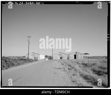 Vista obliqua; telecamera rivolta verso oriente. - Alimentazione navali allegato Stockton, Magazzino Generale tipo, ad ovest del sud della fine Humphreys Drive, Stockton, San Joaquin County, CA Foto Stock