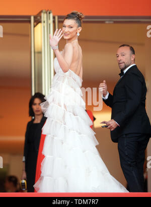 Rocket Man premiere presso la 72a Cannes Film Festival con: Bella Hadid dove: Cannes, Regno Unito quando: 16 maggio 2019 Credit: WENN.com Foto Stock