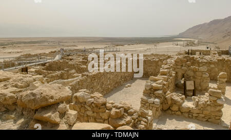 Ampia vista dell'edificio scavato rovine della comunità a qumran Foto Stock