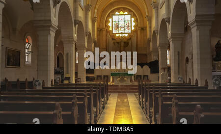 Gerusalemme, Israele- SETTEMBRE, 22, 2016: all interno della chiesa della Natività di Betlemme Foto Stock