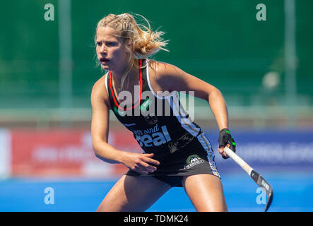 Krefeld, Germania, 16 giugno 2019, hockey, donne FIH Pro League, Germania vs. Australia: Hannah Gablac (Germania) guarda a. Foto Stock