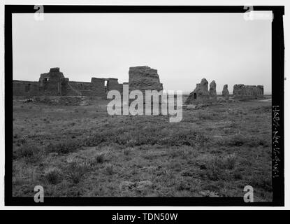 Vista prospettica guardando a nord-est - Fort unione, Intendente Storehouse, la Strada Statale n. 161, Watrous, Mora County, NM Foto Stock