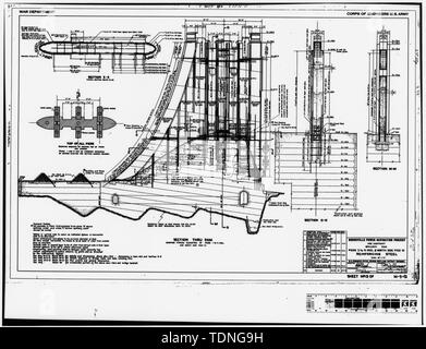 Fotocopia della costruzione originale disegno, 29 maggio 1935. (Stampa originale in possesso degli Stati Uniti Esercito di ingegneri, Distretto di Portland, Portland, O.) (M-5-12, Foglio n. 13) sfioratore DAN PIERS 2 a 9 cont. E il lato nord PIER 10 rinforzando acciaio. - Progetto Bonneville, Bonneville Dam, Columbia River, Bonneville, Multnomah County, o Foto Stock