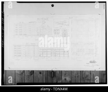 Fotocopia di lato e fine elevazioni e sezione, datata 3 novembre 1914. Disegno originale situato in corrispondenza di opere pubbliche centro, disegni e Mappa Vault, edificio 166, Washington Navy Yard, Washington D.C. - Navy Yard, Edificio n. 143, tra scafo Isacco e Patterson viali, Washington, Distretto di Columbia, DC Foto Stock