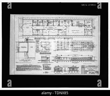 Fotocopia del Dipartimento di guerra disegno (originale si trova a Fort McCoy, Wisconsin). Piano di pavimento e altezze PLAN numero 700-484 - Fort McCoy, Edificio n. T-1003, lato sud della undicesima Avenue, blocco 10, Sparta, Contea di Monroe, WI Foto Stock