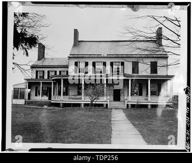 Fotocopia della fotografia storica vista di elevazione EST, Mostra del diciannovesimo secolo veranda - Henry Miller House, Main Street, Oldwick, Hunterdon County, NJ Foto Stock