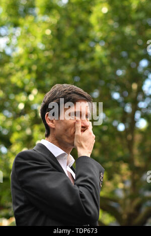 Direzione del partito conservatore contender Rory Stewart parlando a un voto al rally Underbelly Festival giardino sulla sponda sud di Londra. Foto Stock