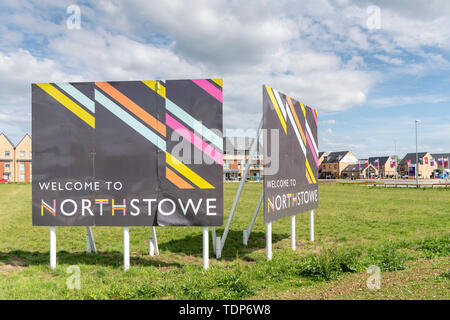 Il segno per Northstowe una nuova città essendo costruito in South Cambridgeshire Regno Unito - un alloggiamento nuovo sviluppo nel Regno Unito Foto Stock