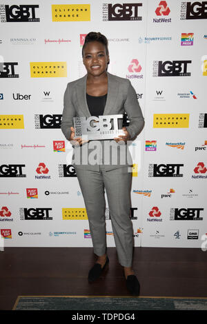 Tappeto rosso arrivi per il British LGBT Awards tenutosi presso il London Marriott Hotel Grosvenor Square offre: Nicola Adams, personalità dello sport Award dove: Londra, Regno Unito quando: 17 maggio 2019 Credit: Phil Lewis/WENN.com Foto Stock