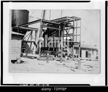 (Dalla Stazione 'L' i file office, Portland, Oregon) Fotografo sconosciuto, 1936-37 Costruzione della caldaia -16 - Portland General Electric Company, Stazione L, 1841 Southeast Water Street, Portland, Multnomah County, o Foto Stock