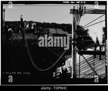 Negativo originale in possesso di John R. Morison, Peterborough, New Hampshire. Fotografo sconosciuto 22 agosto 1886, 4-00 p.m. La costruzione del molo IV - Rulo bridge spanning Fiume Missouri, Rulo, Richardson County, NE Foto Stock