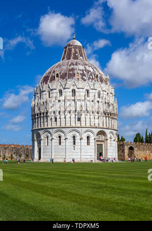 Battistero di Pisa, Piazza dei Miracoli, Pisa, Italia Foto Stock