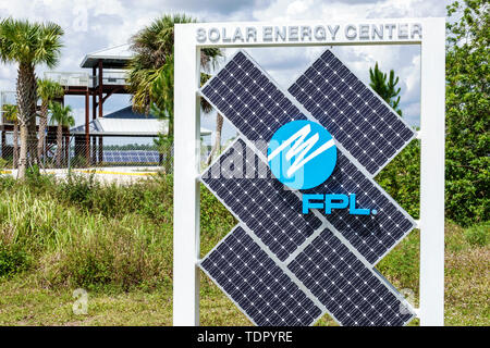 Babcock Ranch Florida, master pianificato comunità prima solare-alimentato città, FPL Centro energia solare, energia rinnovabile pulita, società di servizi, recintato i Foto Stock