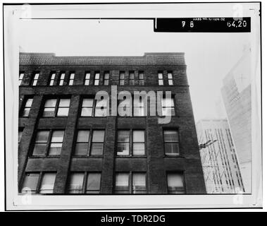 Fotografia della piastra fotogrammetrica LC-HABS-GS11-IL-1124-S06R. Il SUD (ADAMS STREET) di elevazione, Livello superiore inclinato 30; (in alto a destra la sezione di elevazione) - Phelps-Dodge-Palmer Edificio, 200 West Adams Street, Chicago, Contea di Cook, il Foto Stock